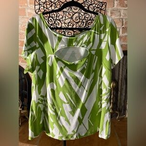 Ashley Stewart Green and White Abstract Short Sleeve Top
